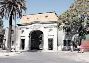Fachada del actual Hospital Barros Luco