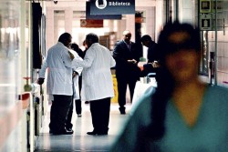 Imagen-Tematica-medicos-Hospital0265
