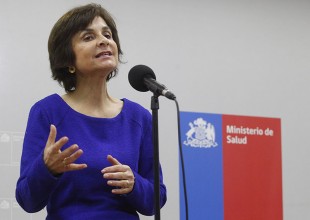 Subsecretaria de Salud Publica habla con la prensa para informar sobre los casos de colera